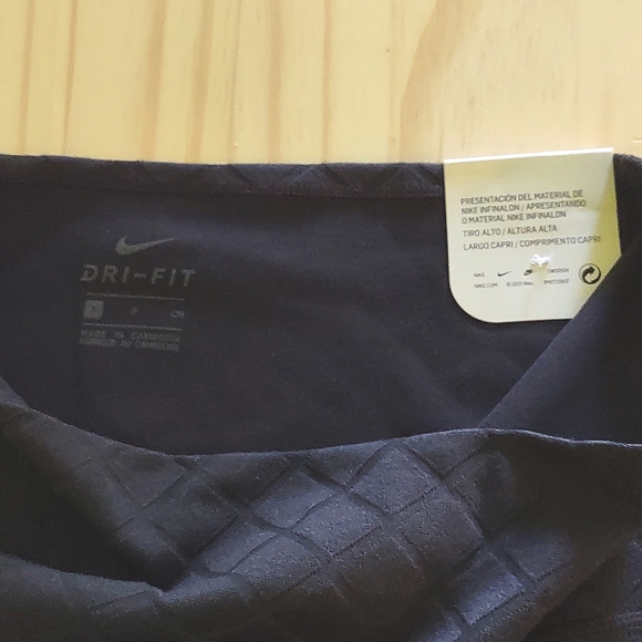 NIKE YOGA PANTS - Picture 5 of 7